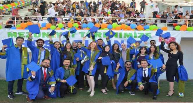 Ahi Evran Üniversitesi öğrencileri ‘Ahilik Yemini’ ile mezun oldu