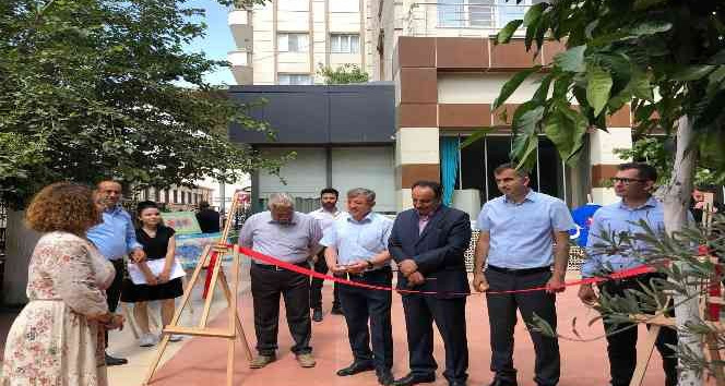 Öğretmenevinde sanat sergisi