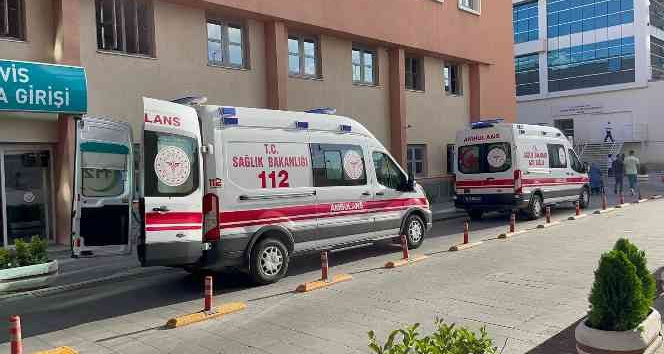 Cinnet getiren polis eşini ve çocuğunu öldürüp intihar etti