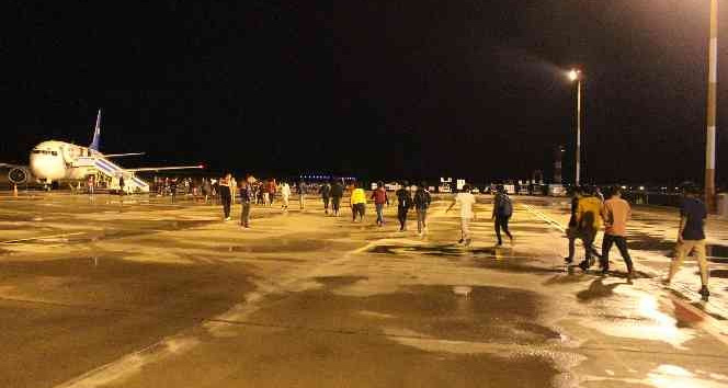 Iğdır’da Afgan göçmenler sınır dışı edilmeye devam ediliyor