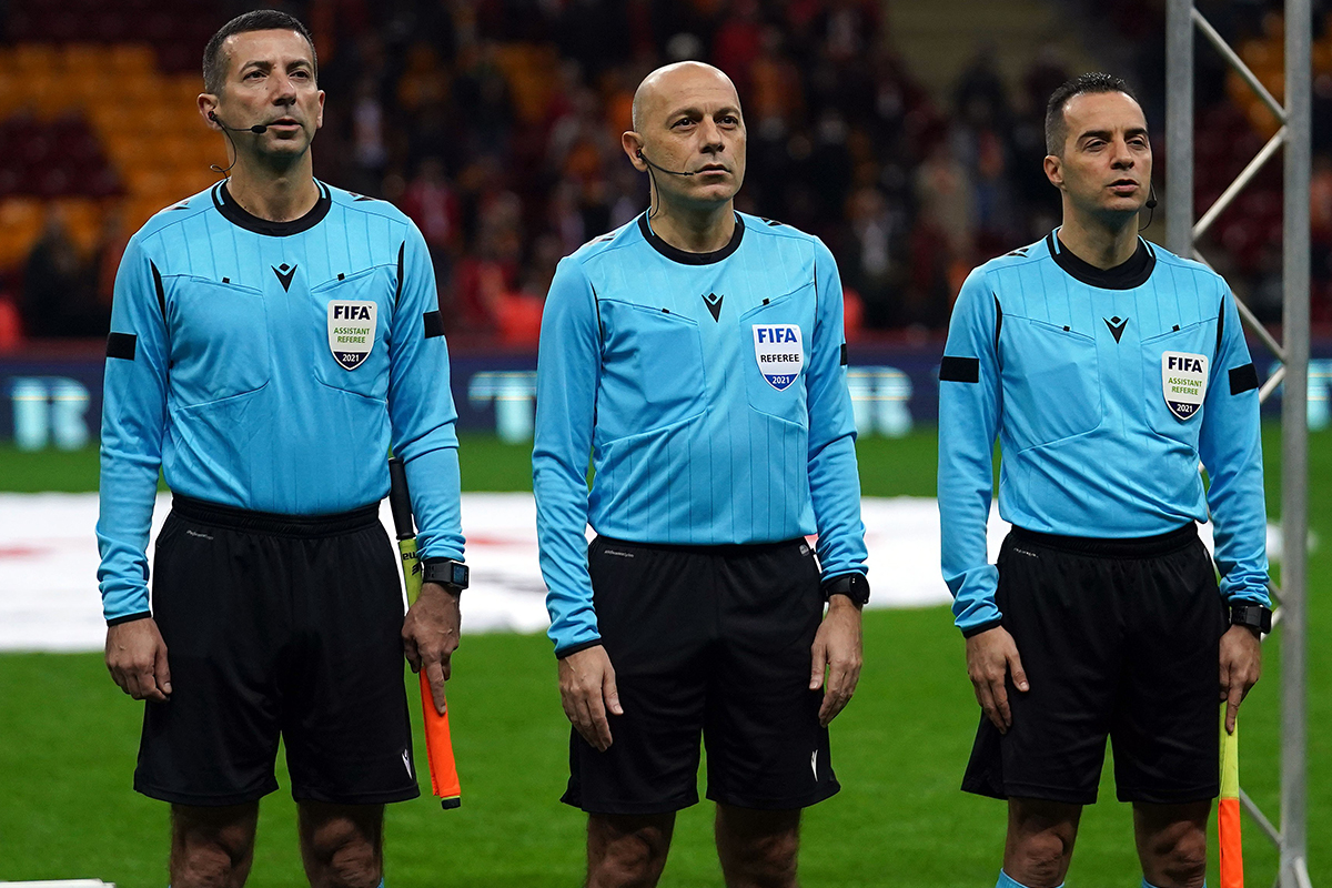 Bahattin Duran ve Tarık Ongun hakemlik kariyerlerini sonlandırdı