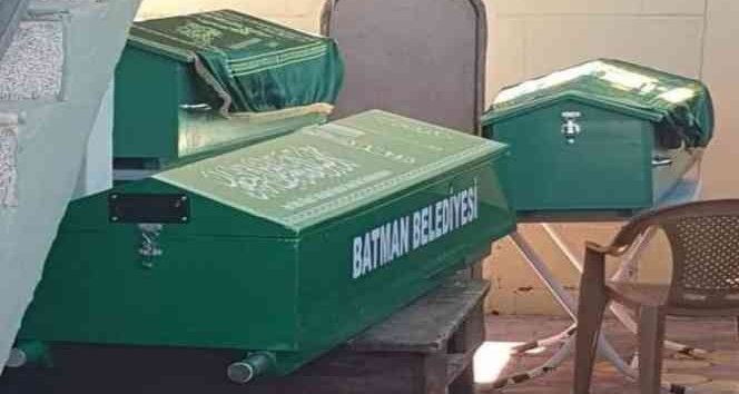 Polis memuru öldürdüğü eşi ve oğluyla yan yana toprağa verildi