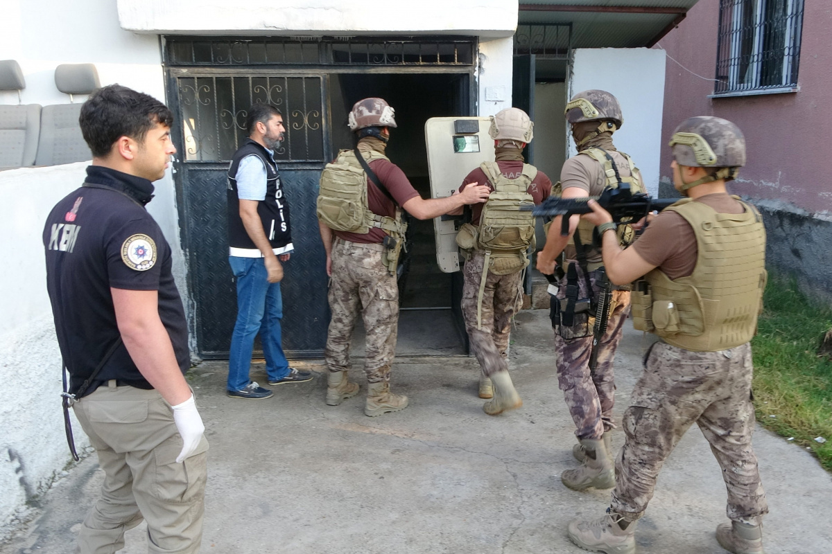 Osmaniye'de torbacı operasyonu: 7 gözaltı