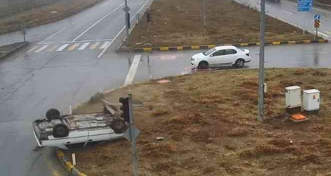 Bitlis’teki trafik kazaları kamerada