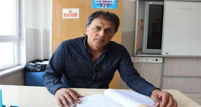 Boğazına pasta takılan öğrencisini böyle kurtardı