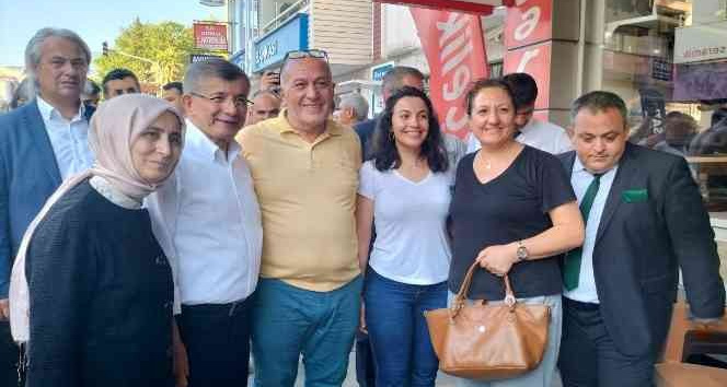 Davutoğlu, Bahçeli’nin memleketi Osmaniye’de protesto edildi