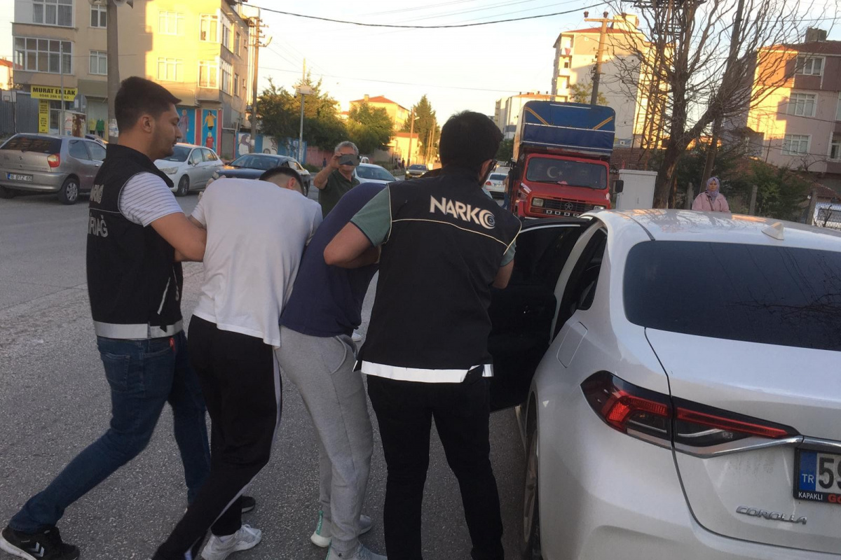 Dubleks daire değil uyuşturucu imalathanesi