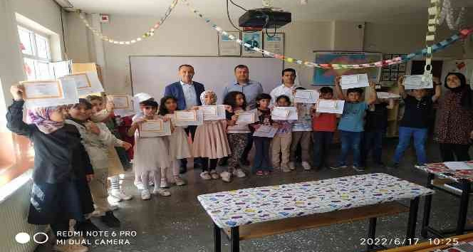 Güroymak’ta 2 bin 397 öğrenci karne heyecanı yaşadı