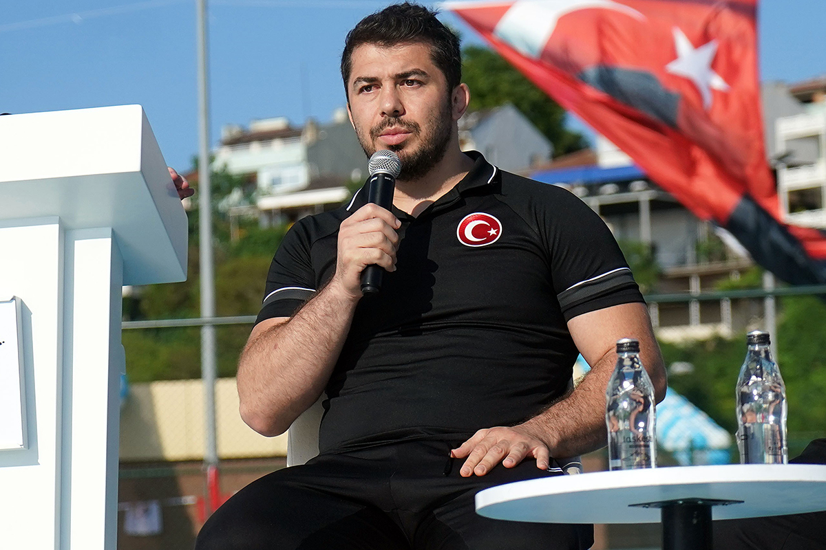 Cenk İldem: 'Akdeniz Oyunları’nda altın madalya alacağımıza inanıyorum'