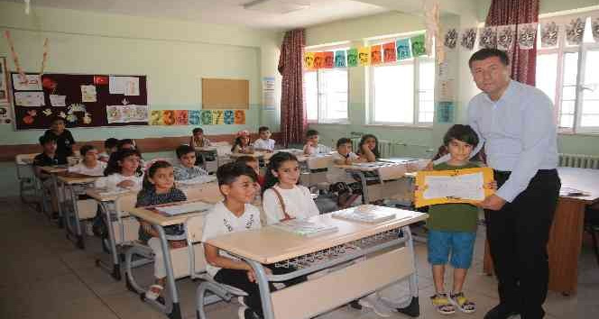 Cizre’de 46 bin 842 öğrenci karne heyecanı yaşadı