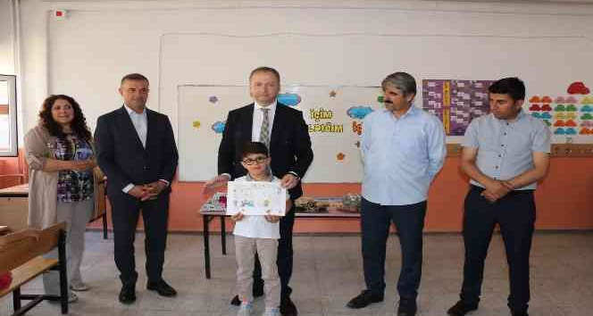 Hizan’da öğrencilerin karne heyecanı