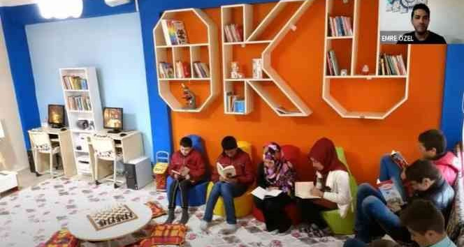 Üniversitede “Çizgi Ötesi Öğretmenlik” başlıklı söyleşi gerçekleştirildi