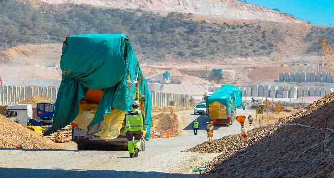 Akkuyu NGS’nin 1’inci ünitesinde kullanılacak polar vinç inşaat sahasına ulaştı