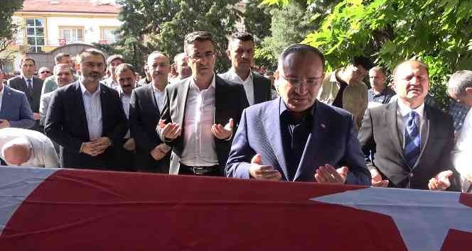 Adalet Bakanı Bozdağ, 29. Ağır Ceza Mahkemesi Başkanı Çağlar’ın cenazesine katıldı