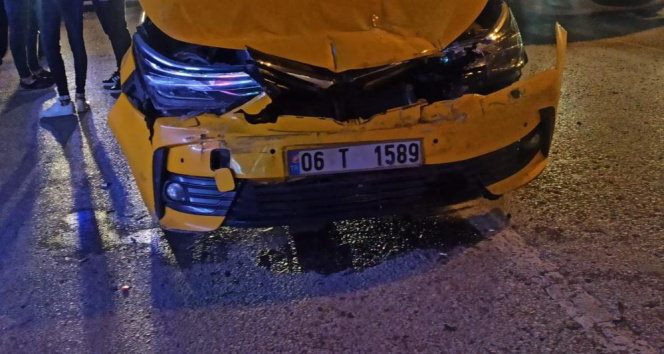 Ankarada 5 araçlı zincirleme trafik kazası