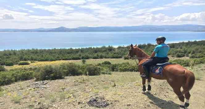 Atlı Jandarma Timi, Salda Gölü çevresinde devriyeye başladı
