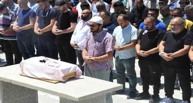 Hayatını kaybeden 8 aylık bebeğe en acı veda