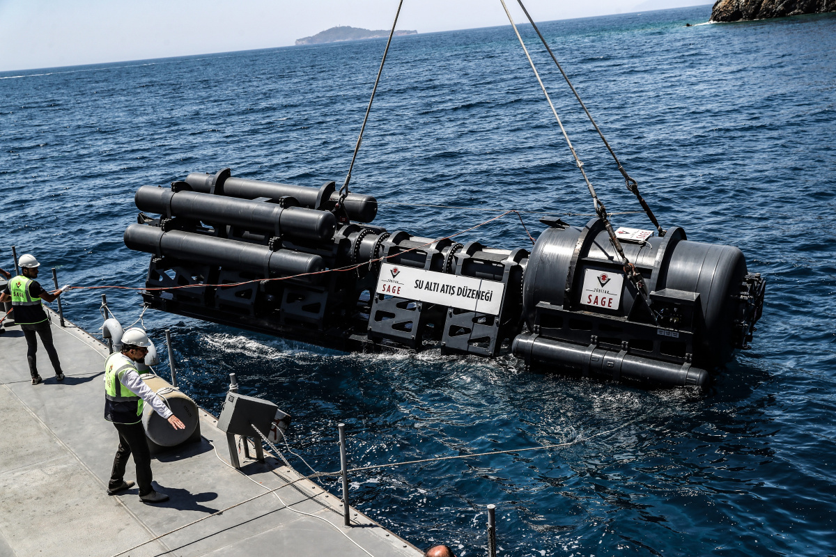 Türkiye'nin ilk denizaltı test altyapısı tesisi açıldı