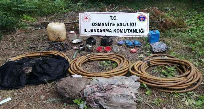 PKK’nın sığınağında yaşam malzemesi ele geçirildi