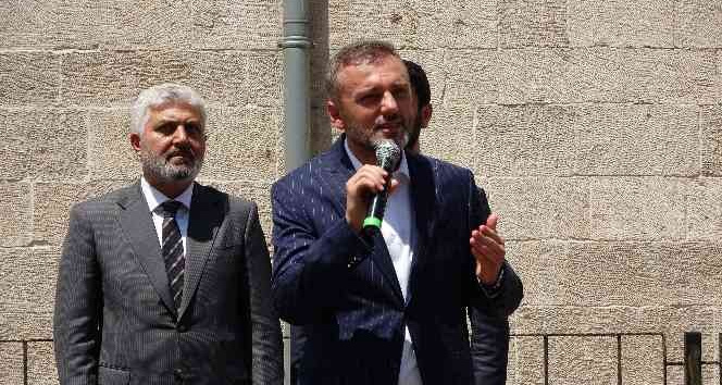 AK Parti Genel Başkan Yardımcısı Kandemir: “HDP’yi masanın altına saklamışlar”