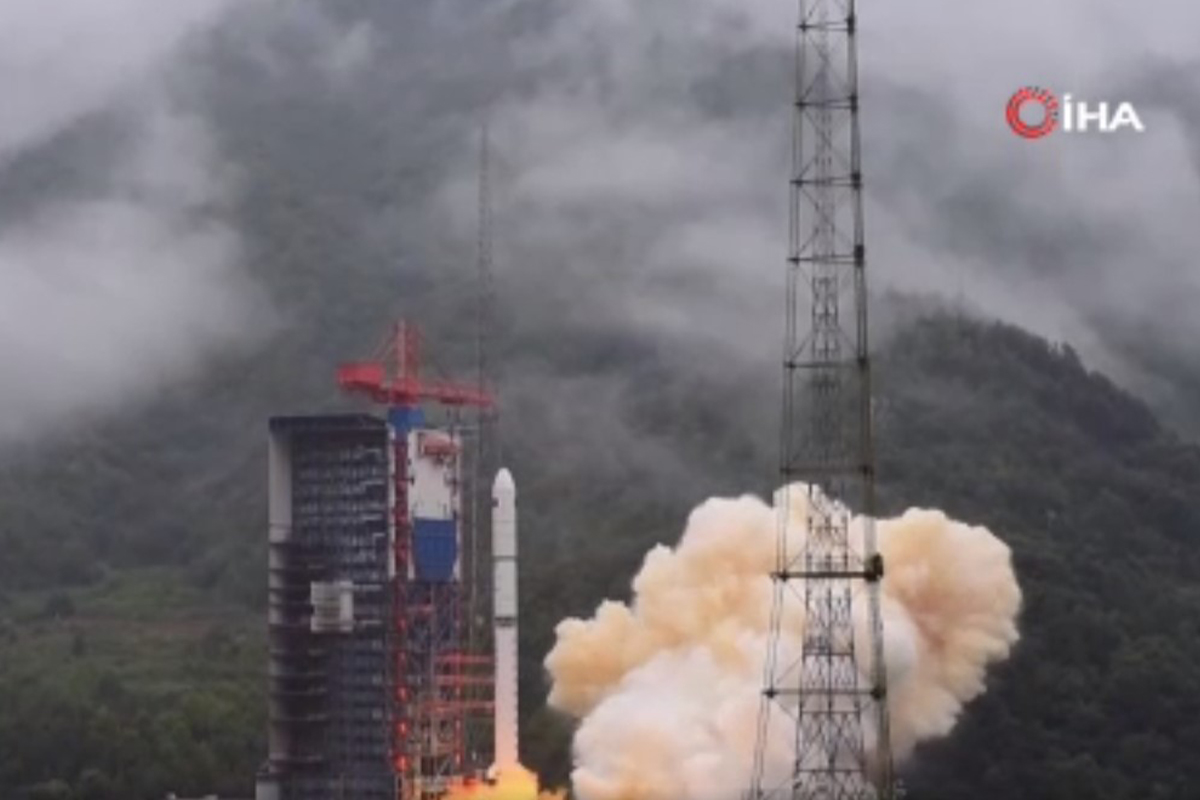 Çin, uzaya uzaktan algılama özellikli 3 uydu fırlattı