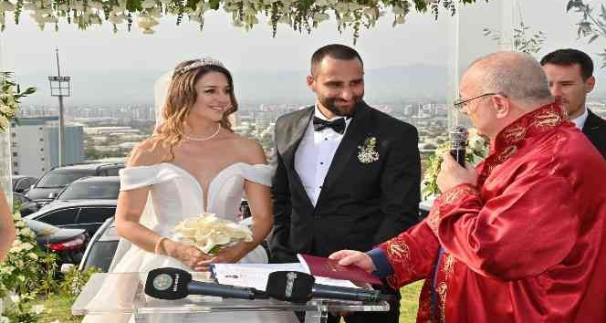 Başkan Ergün kızının nikahını kıydı