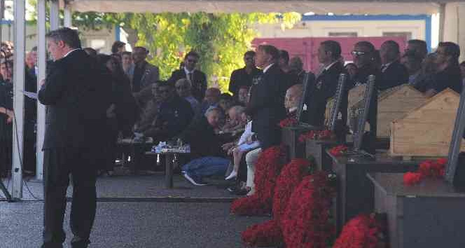 Helikopter kazasında ölen 4 Eczacıbaşı çalışanı için Yalova’da tören