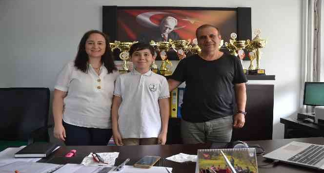 Çanakkaleli ortaokul öğrencisi Türkiye birincisi oldu