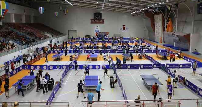 NEVÜ’de ‘Türkiye Masa Tenisi Terfi Ligi Müsabakaları’ başladı