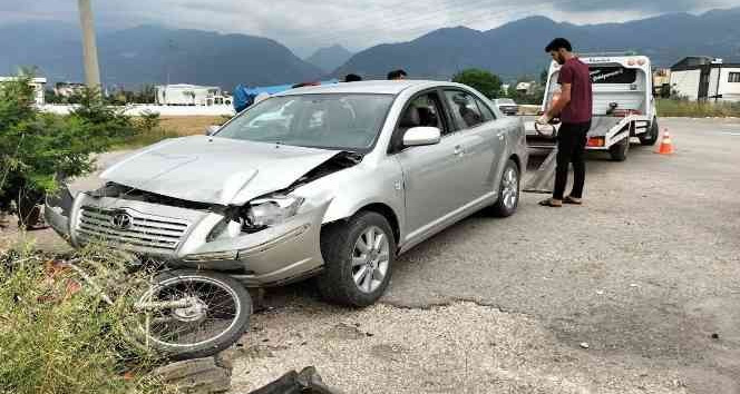 Osmaniye’de 3 aracın karıştığı kazada 2 kişi yaralandı