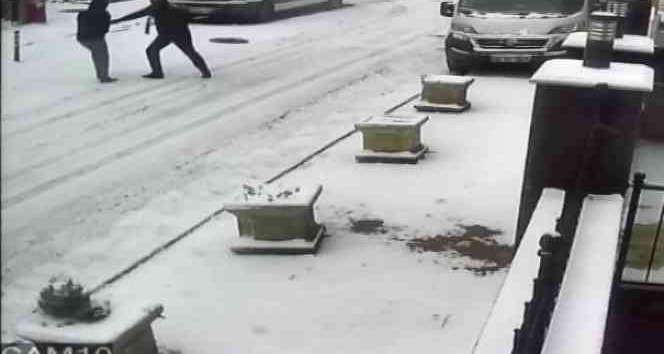 Ümraniye’de 3 ay önce sokak ortasında işlenen cinayetin zanlıları yakalandı