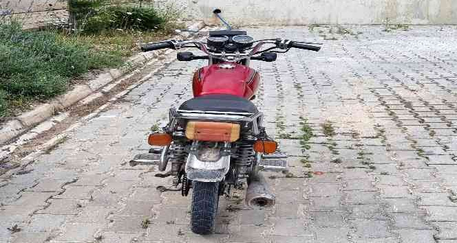 Osmaniye’de motosiklet hırsızları yakalandı
