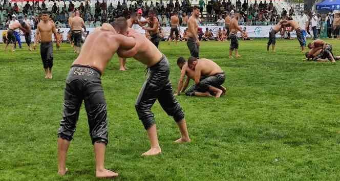 600 pehlivan er meydanında