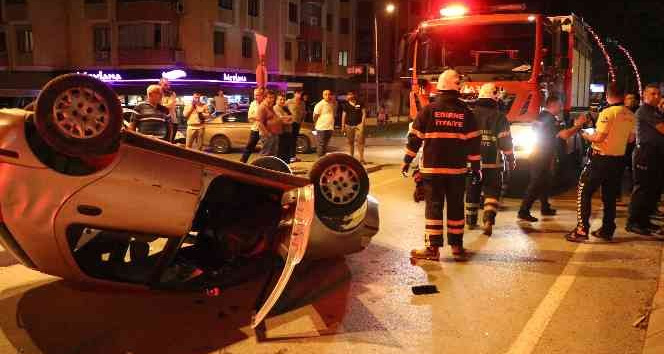 Edirne’de kontrolden çıkan otomobil takla attı: 2 yaralı