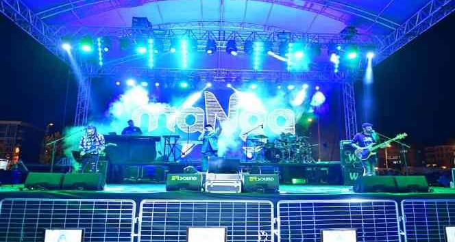 Kiraz festivali Manga konseriyle final yaptı