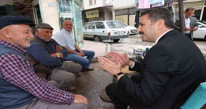 Başkan Eroğlu, esnaf ve vatandaşlarla biraya geldi