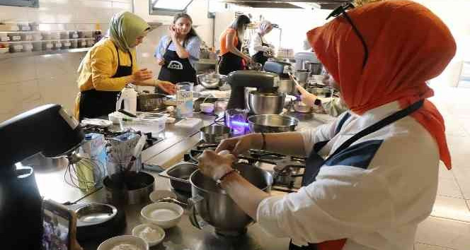 Hamarat kadınlar hünerlerini MSM’de gösterdi