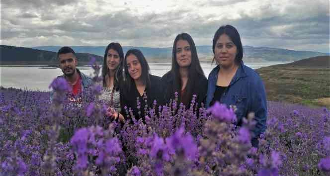 Yozgat’ta ‘mor şölen’ ilgi odağı oldu