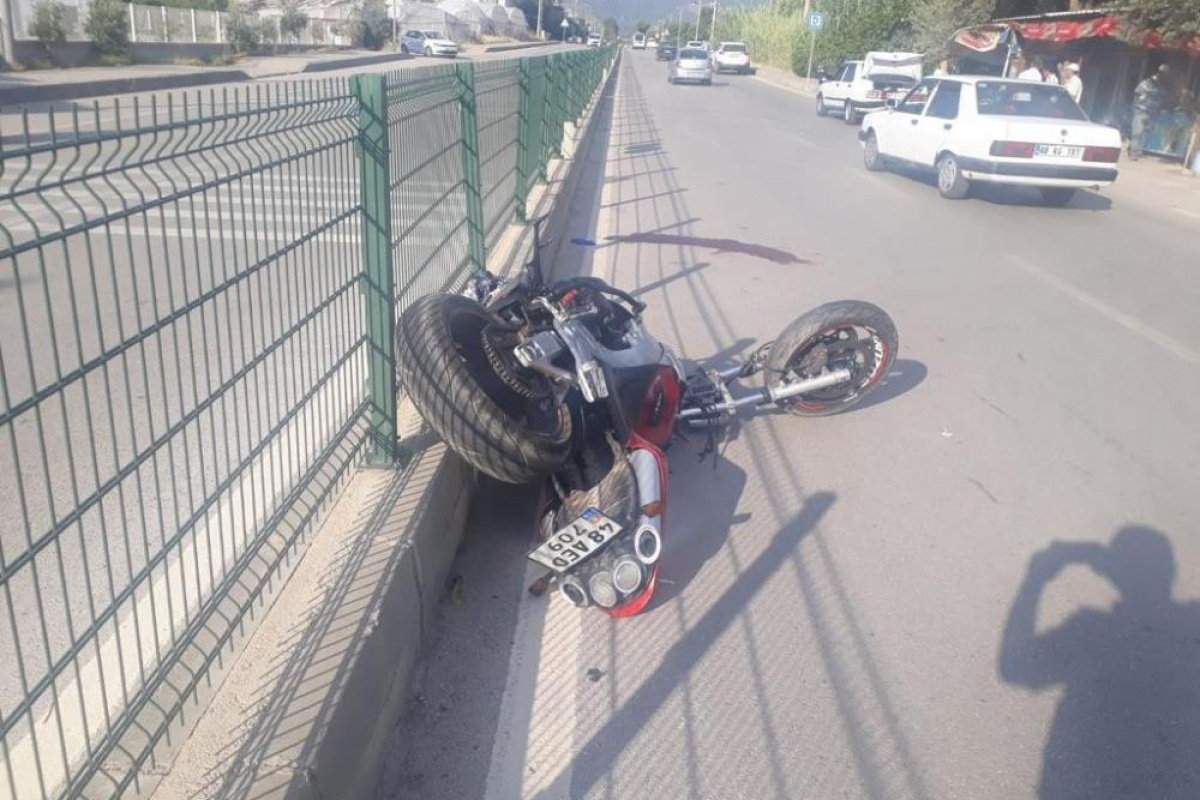 Fethiye'de otomobil motosiklete çarptı: 1 ölü