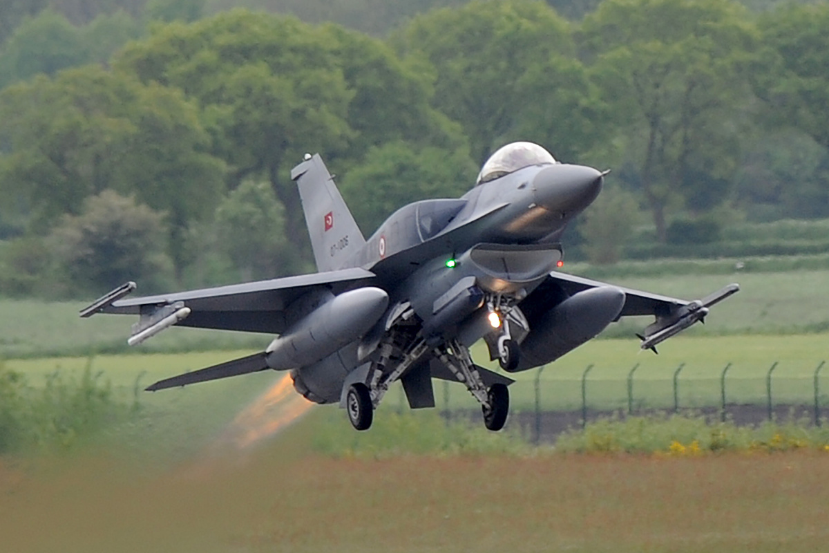Biden yönetimi, Türkiye'ye potansiyel F-16 satışını destekliyor