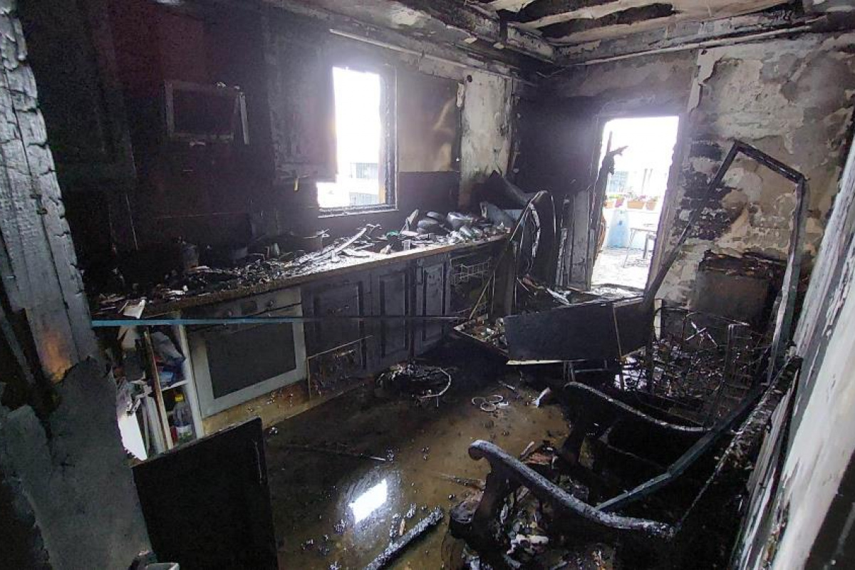 Samsun'da ev yangını: Yangın sonunda evdeki kediyi sağ bulunca büyük sevinç yaşadılar