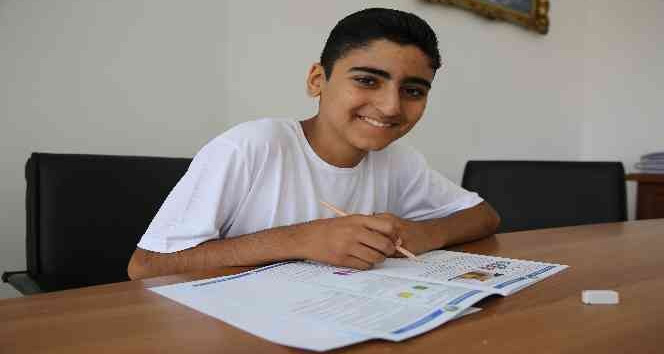 Başakşehir Akşemsettin Ortaokulu’nda gelenek bozulmadı