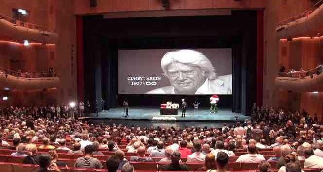 Usta sanatçı Cüneyt Arkın için Atatürk Kültür Merkezi’nde tören düzenleniyor