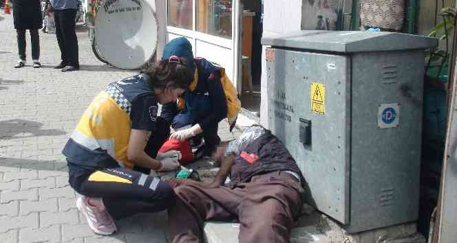Kaldırım üzerinde baygın bulunan şahıs hastaneye kaldırıldı