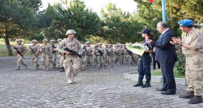Kurtlar taburundaki komandolar yuvaya döndü