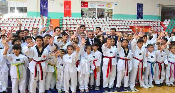 Vali Mete Buhara: "Çocuklarımız, sportif aktivitelerle dolu dolu yaz tatili geçirsin"