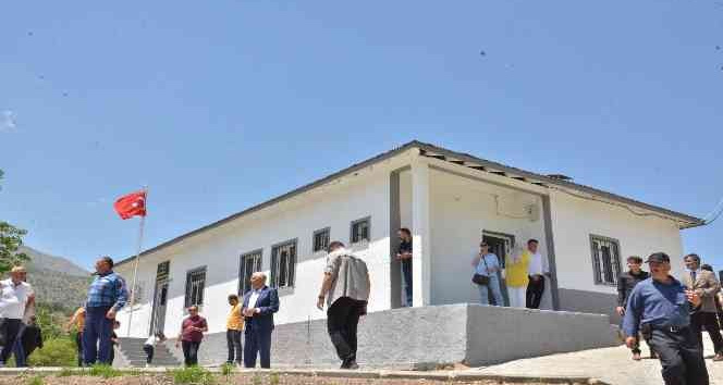 Eğitim neferlerinin şehit edildiği okulu yaşam alanına dönüştürdüler