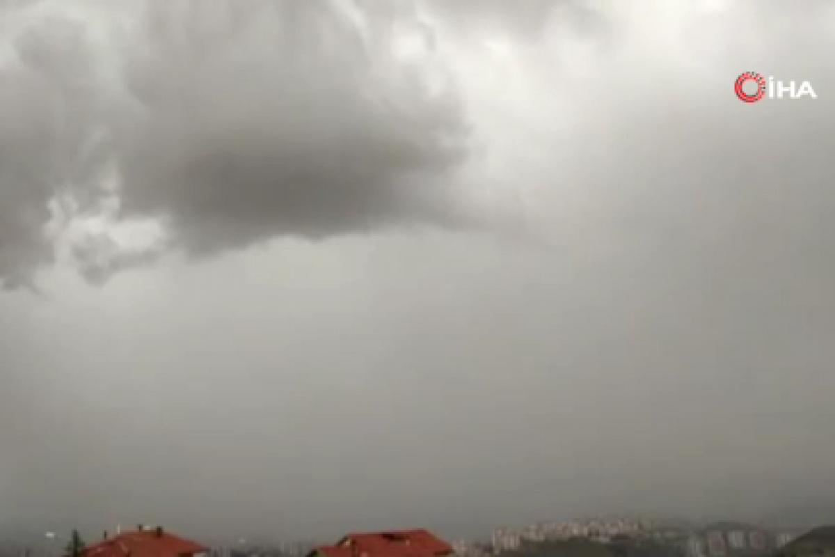 Ankara'ya sağanak yağmuru getiren bulutlar görüntülendi