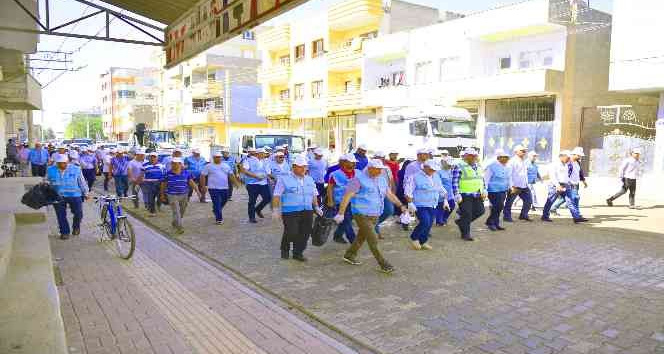 Şanlıurfa’da 300 personelle temizlik seferberliği