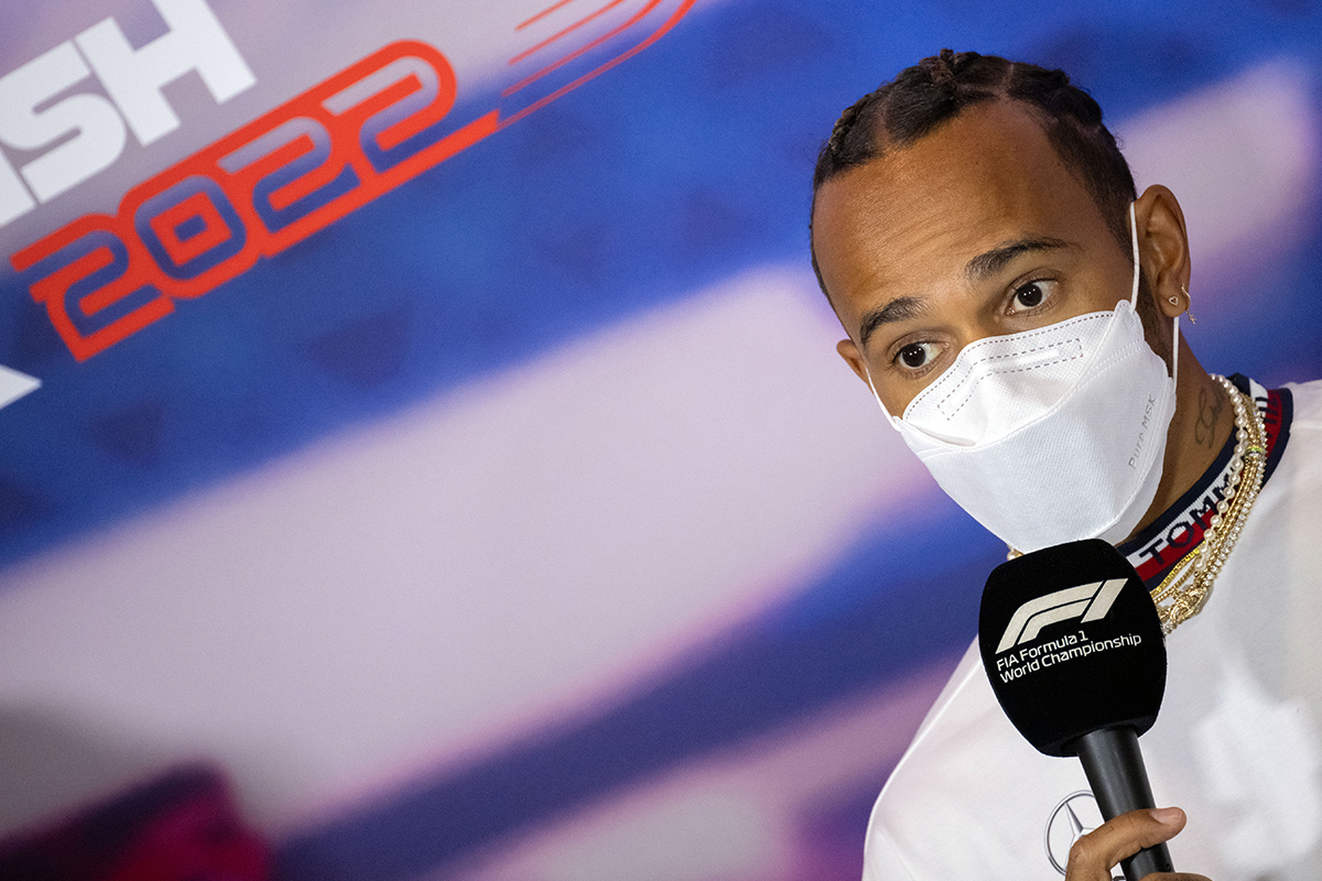 Lewis Hamilton: 'Bu hafta sonu yarışacağım'